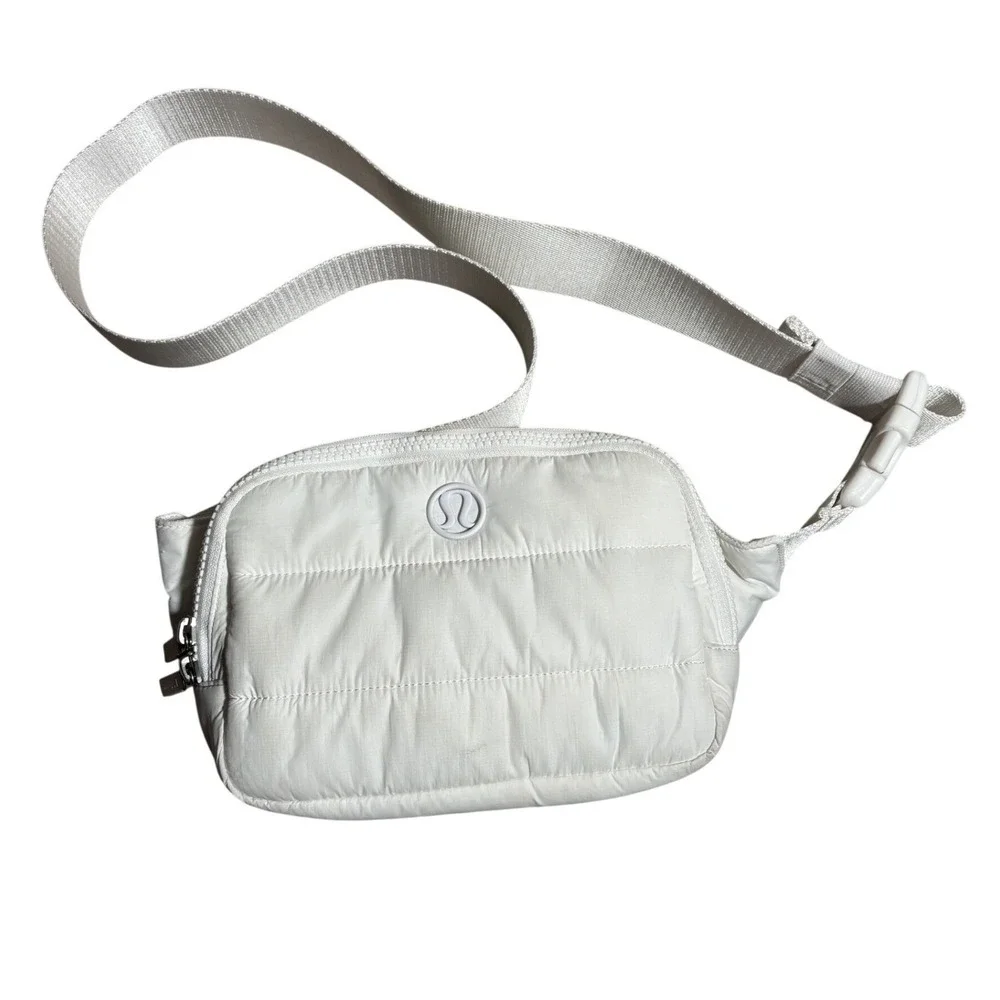 Lululemon Everywhere Belt Bag White Quilted Puffer‎ Nylon Crossbody Waist Active